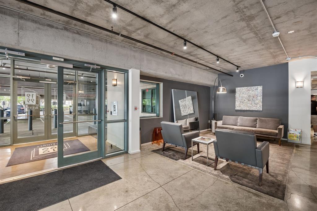 Mckinney Condo 1999 - Residential