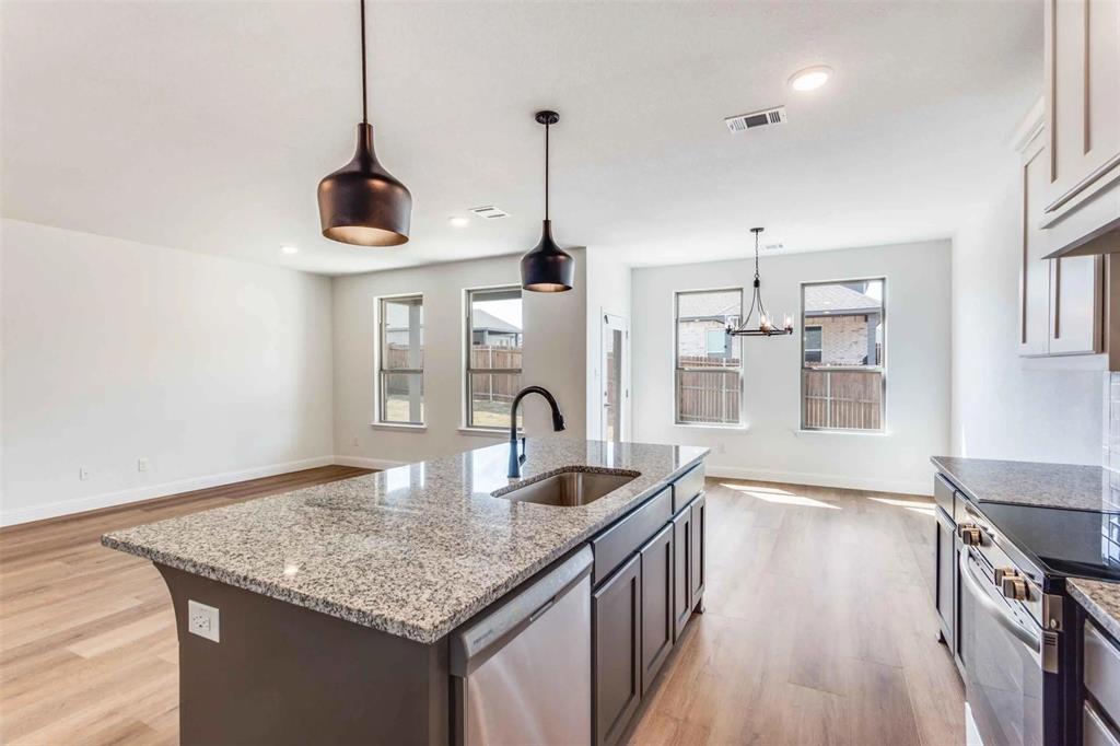 514 Hillcrest Circle