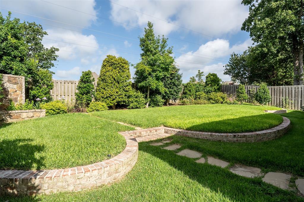 Bishops Gate @ Oak Hollow - Residential