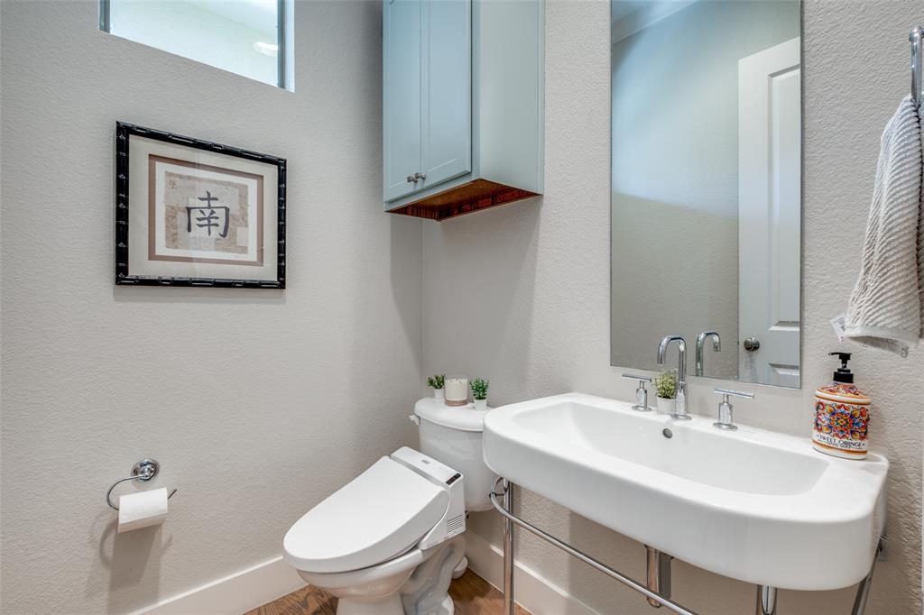 Wycliff Heights Condo - Residential