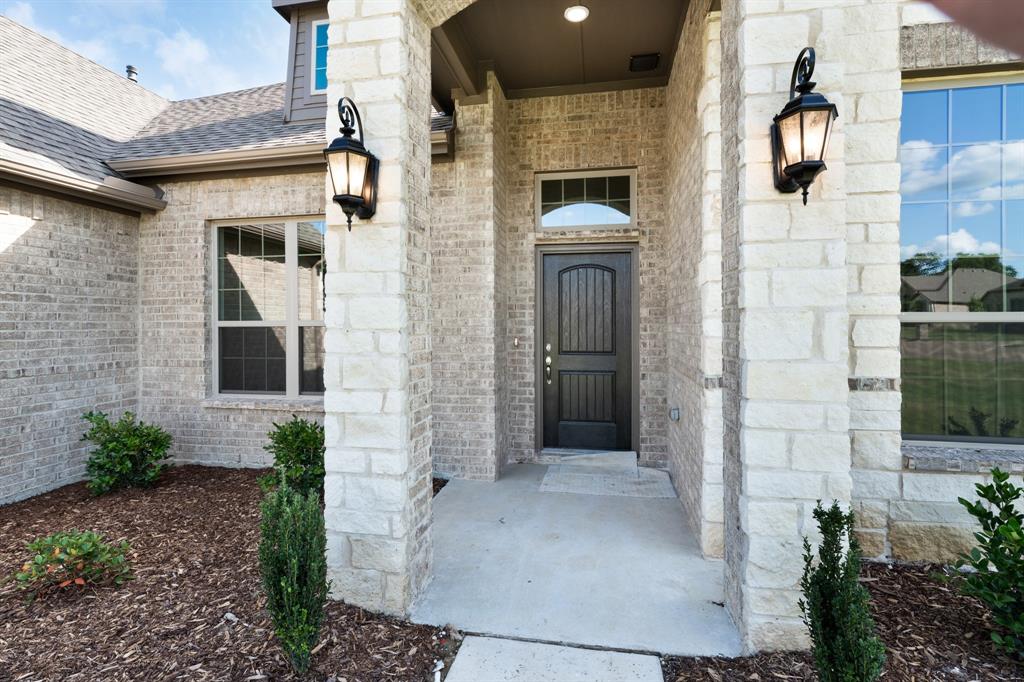 106 Lakeview Drive