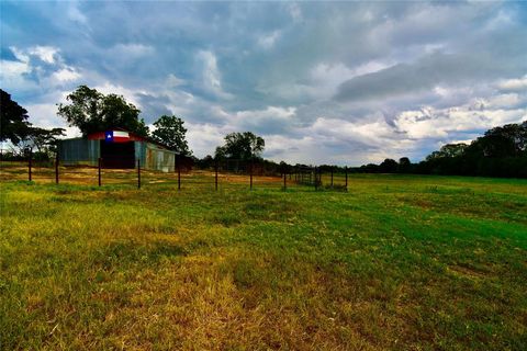 A home in Comanche