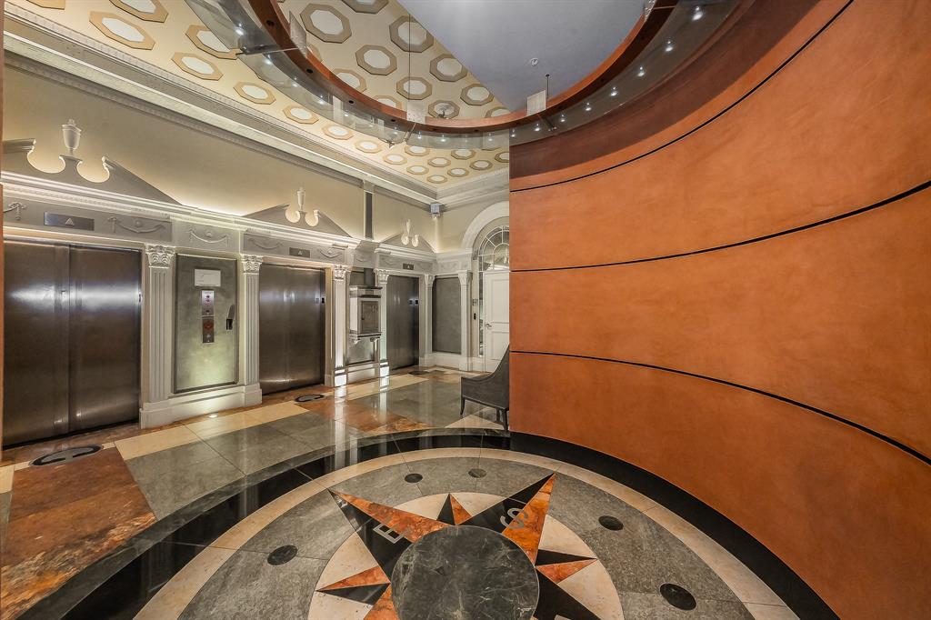 Neil P At Burnett Park Condo - Residential