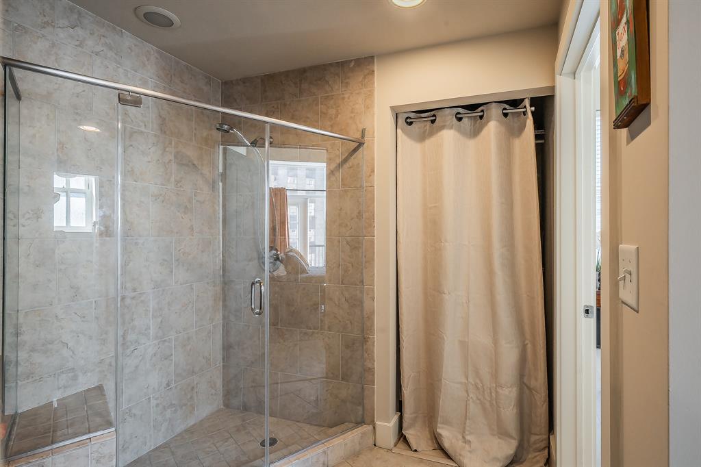 Neil P At Burnett Park Condo - Residential