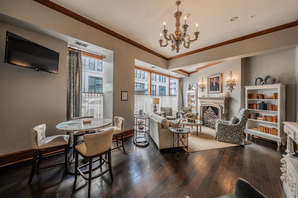 Neil P At Burnett Park Condo - Residential