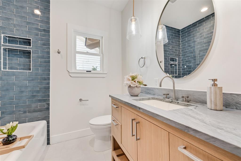 5406 Vanderbilt Avenue