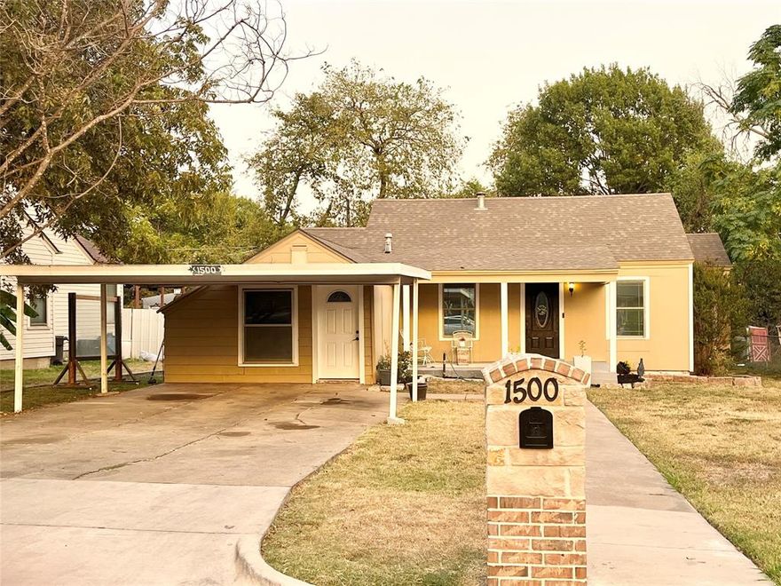 Welcome to this solid , cute home in this Quiet neighborhood in the Castleberry school district . This home features 3 bedrooms 2 full baths and an open concept kitchen , Dinning area and living room . It has a spacious oversized lot along with a back porch . Laundry room and a bonus shed ! Plenty of parking space . Downtown Fort Worth , the Stockyards , zoo and many other attractions are just minutes away , A must see Home.