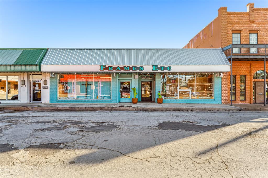 221 N Belknap Street