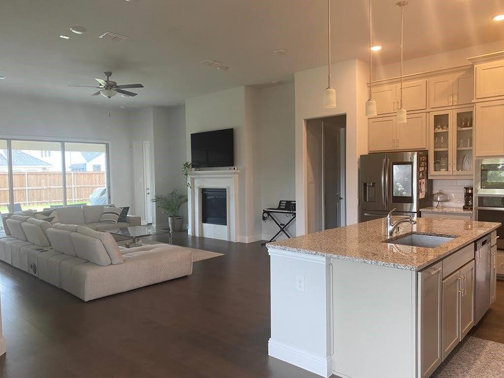 SOMERSET PARK - Residential Lease