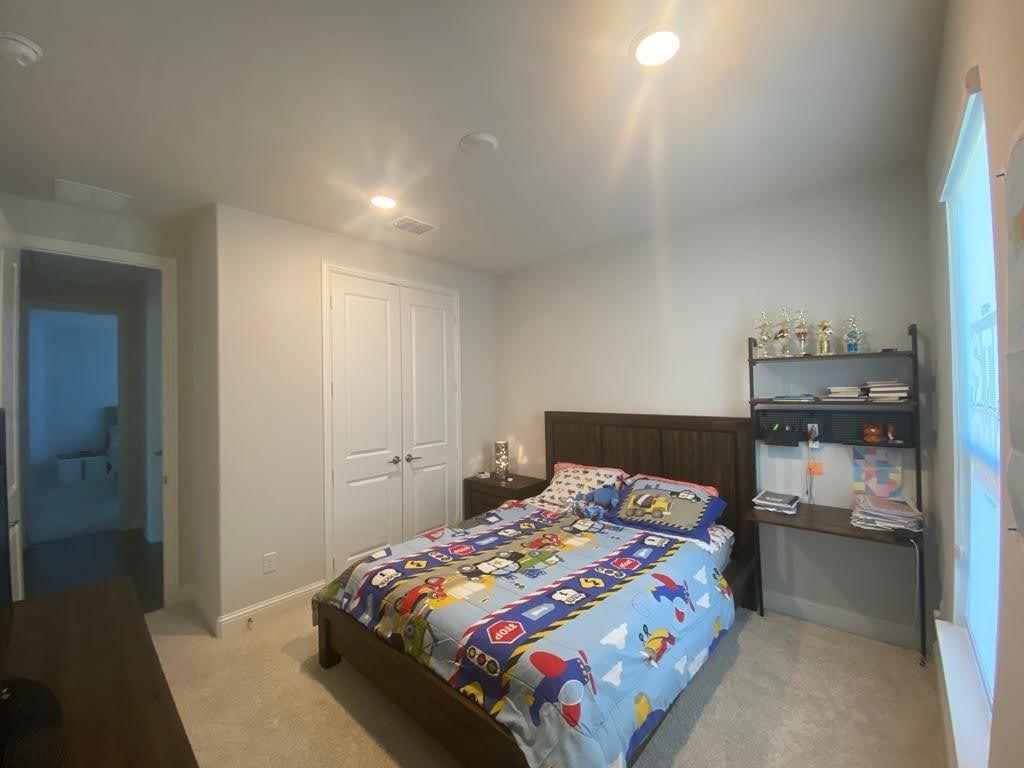 SOMERSET PARK - Residential Lease