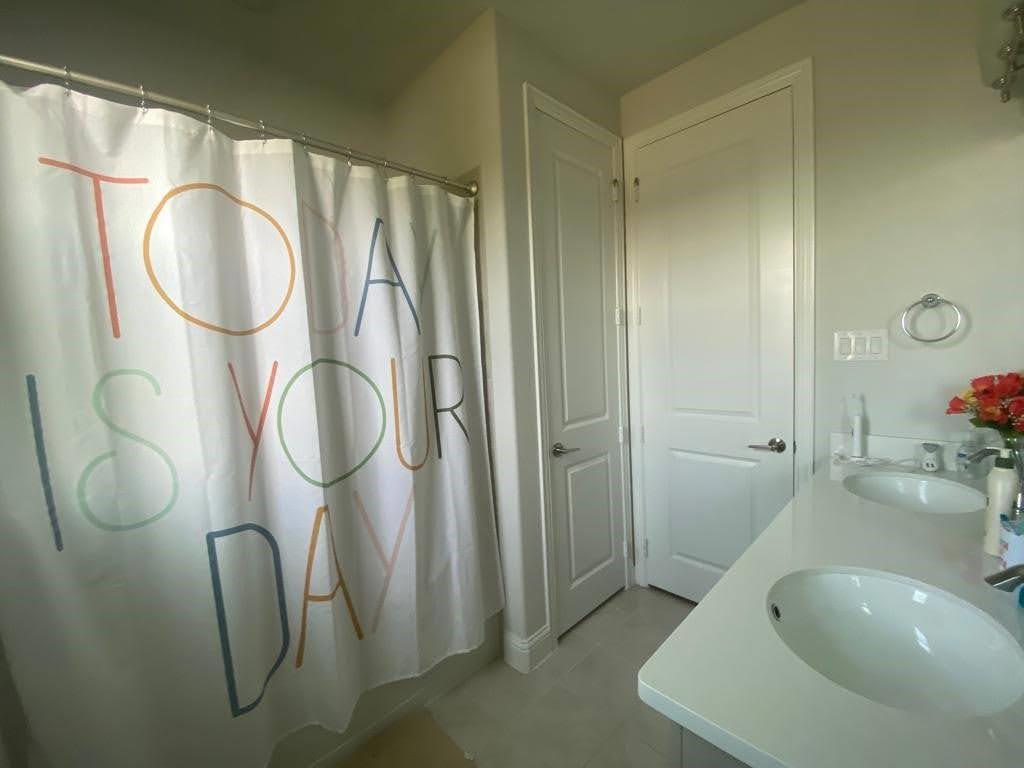 SOMERSET PARK - Residential Lease