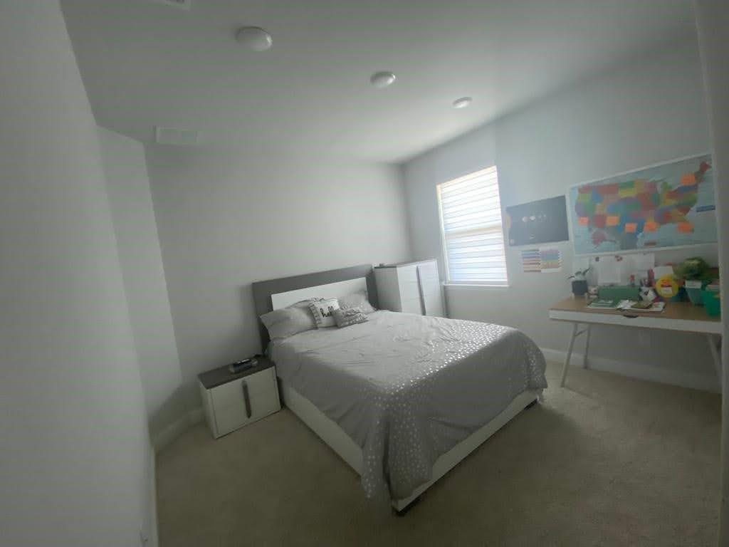 SOMERSET PARK - Residential Lease