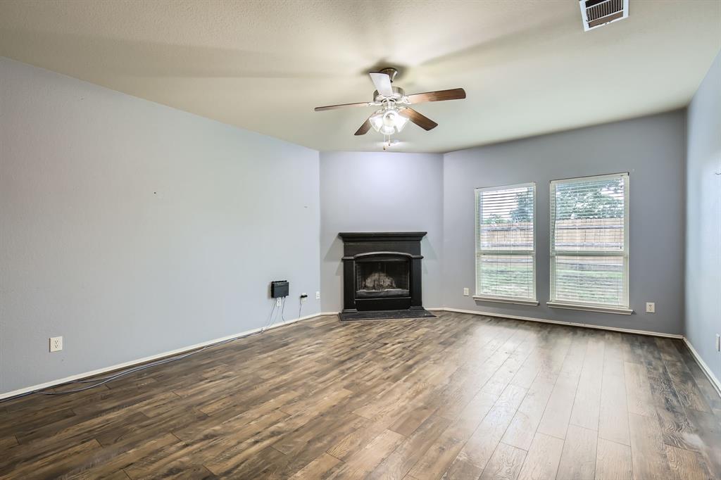 506 Fountain View Lane