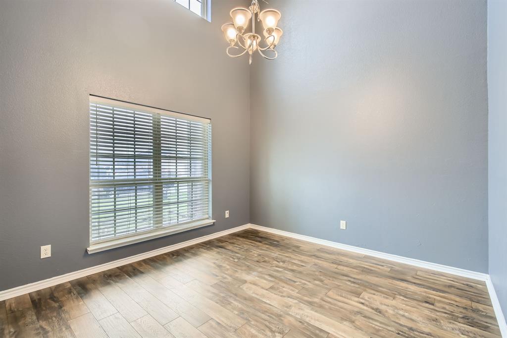 506 Fountain View Lane