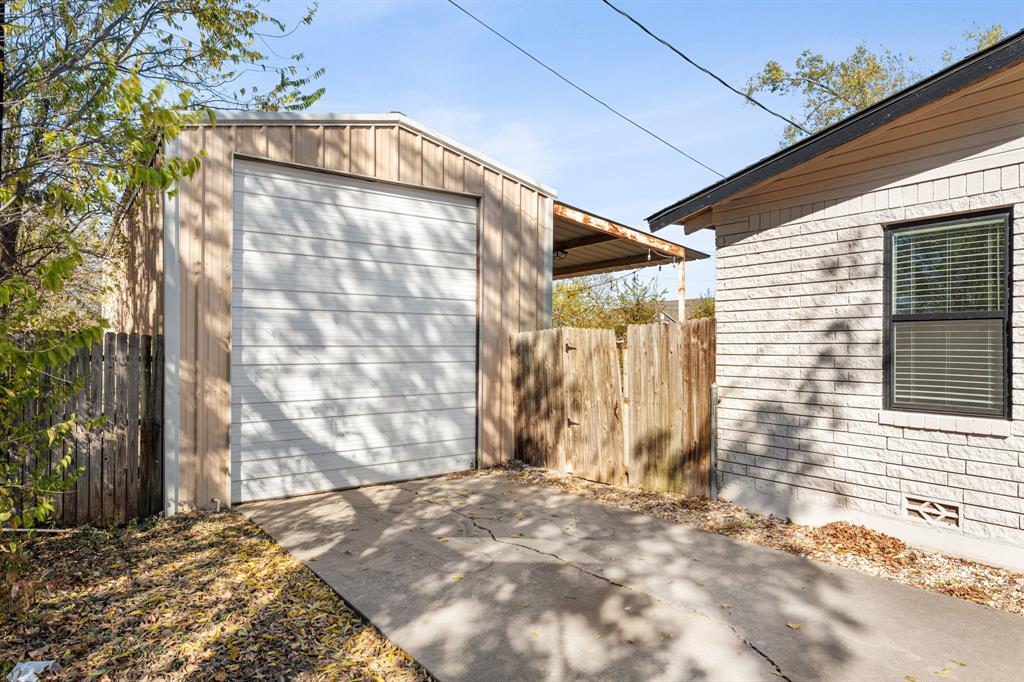 1104 Elizabeth Boulevard