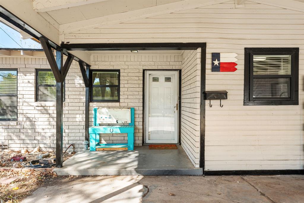 1104 Elizabeth Boulevard