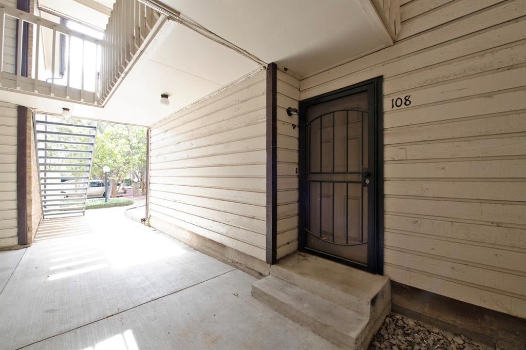 7107 Holly Hill Drive 17