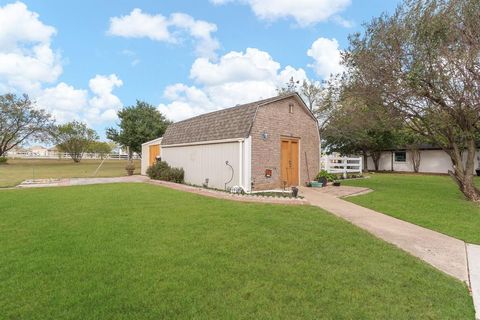 Tiny photo for 2009 Running Brook Drive, Joshua, TX 76058 (MLS # 21101621)