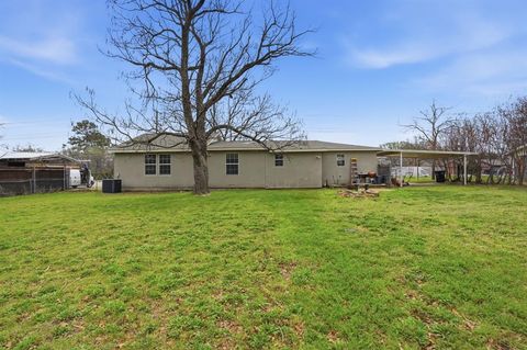 Tiny photo for 7701 John T White Road, Fort Worth, TX 76120 (MLS # 21201302)