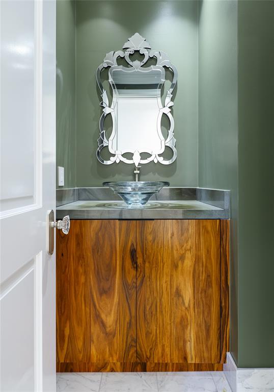 Ritz-Carlton Residences 1 - Residential