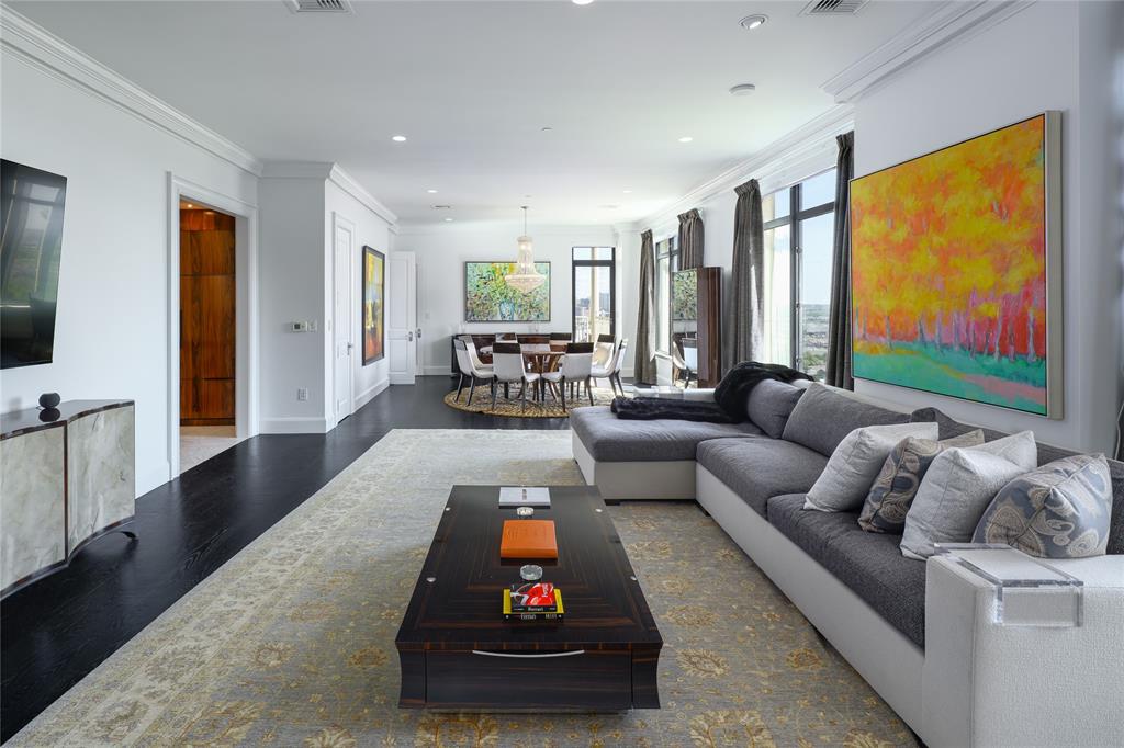 Ritz-Carlton Residences 1 - Residential