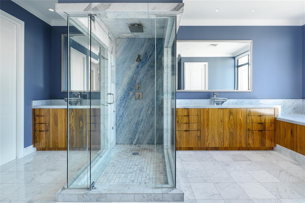 Ritz-Carlton Residences 1 - Residential