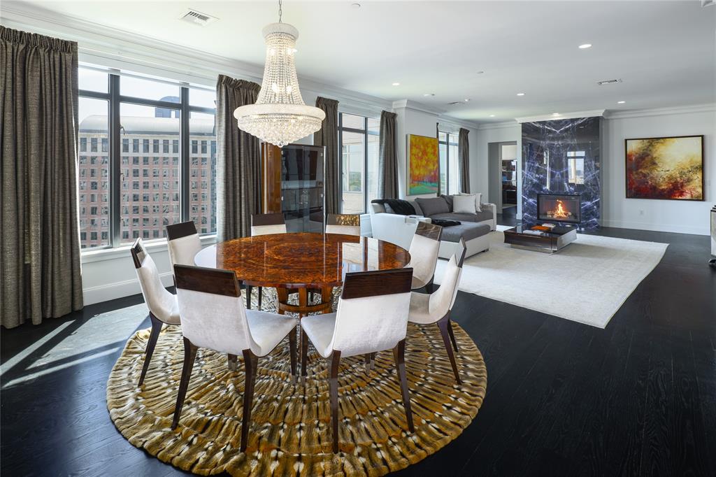 Ritz-Carlton Residences 1 - Residential