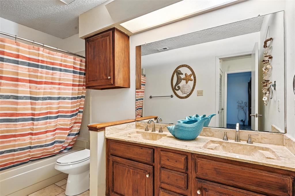 Cloisters Condo The - Residential