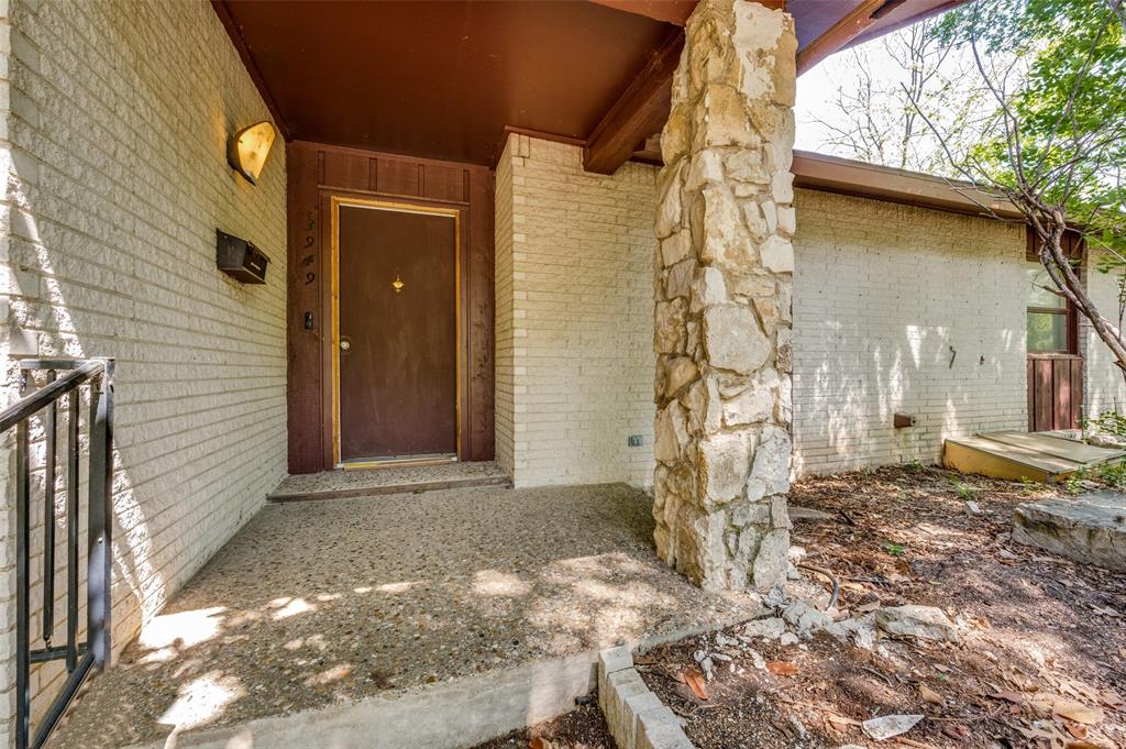 3949 Royal Palms Court