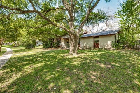 3949 Royal Palms Court Dallas TX 75244