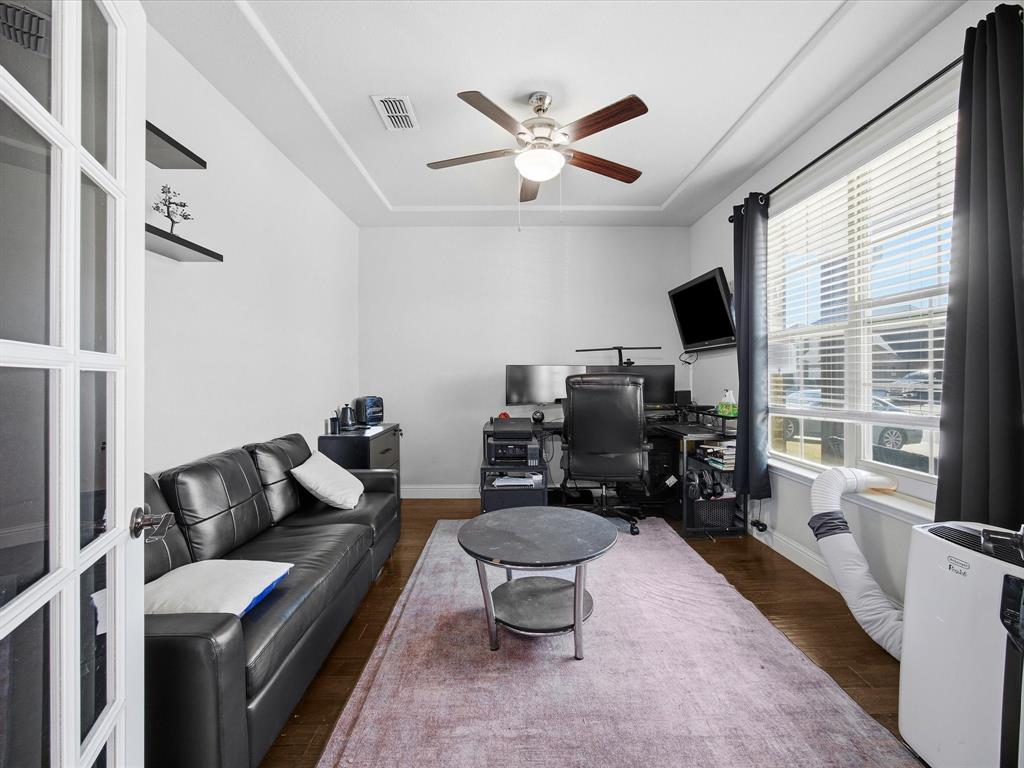 1056 Mesa Crest Drive