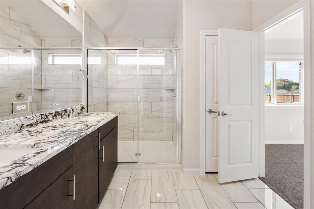 Eagle Glen Elements - Residential