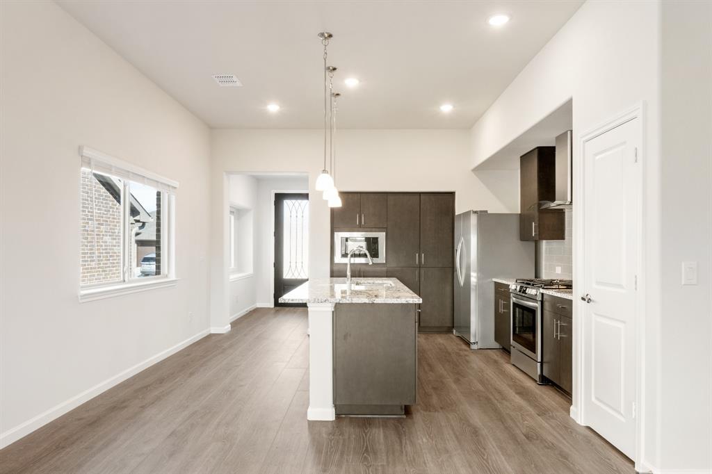 Eagle Glen Elements - Residential