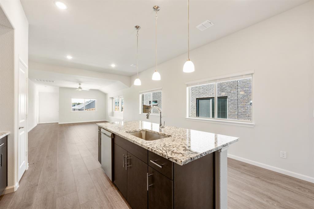 Eagle Glen Elements - Residential