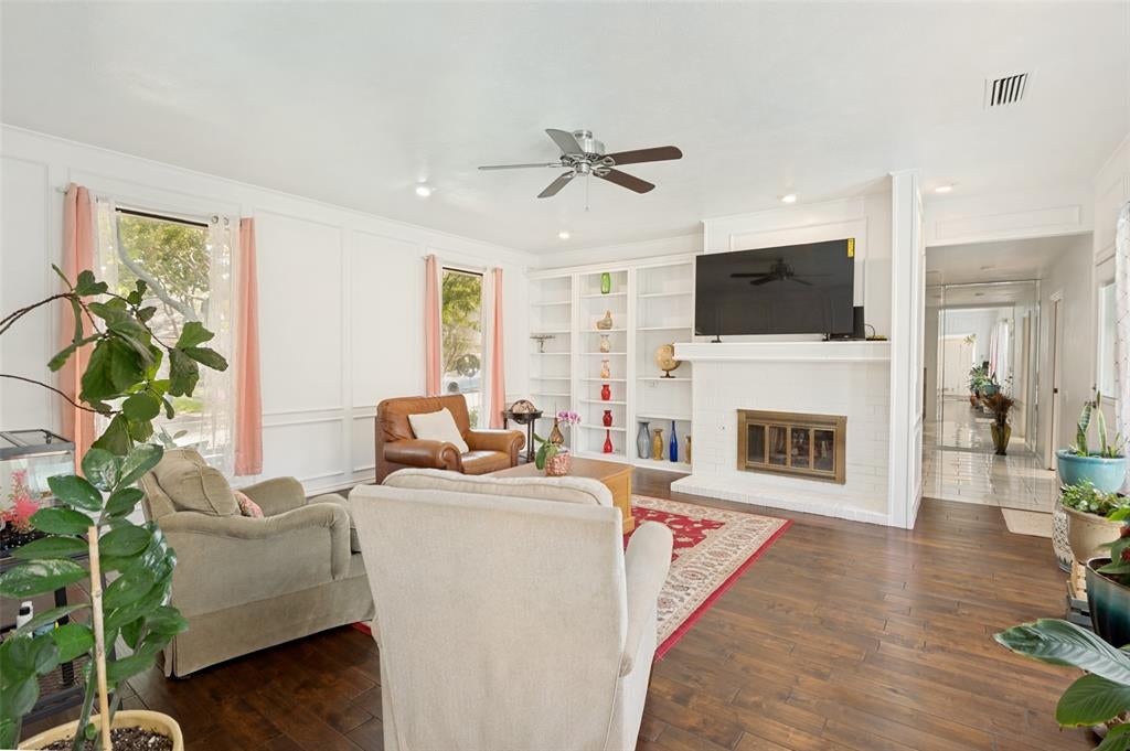 6015 Blue Bay Drive