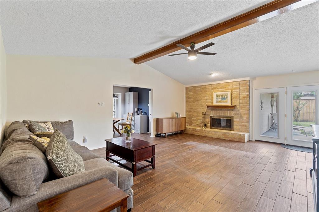 2622 Fallcreek Drive
