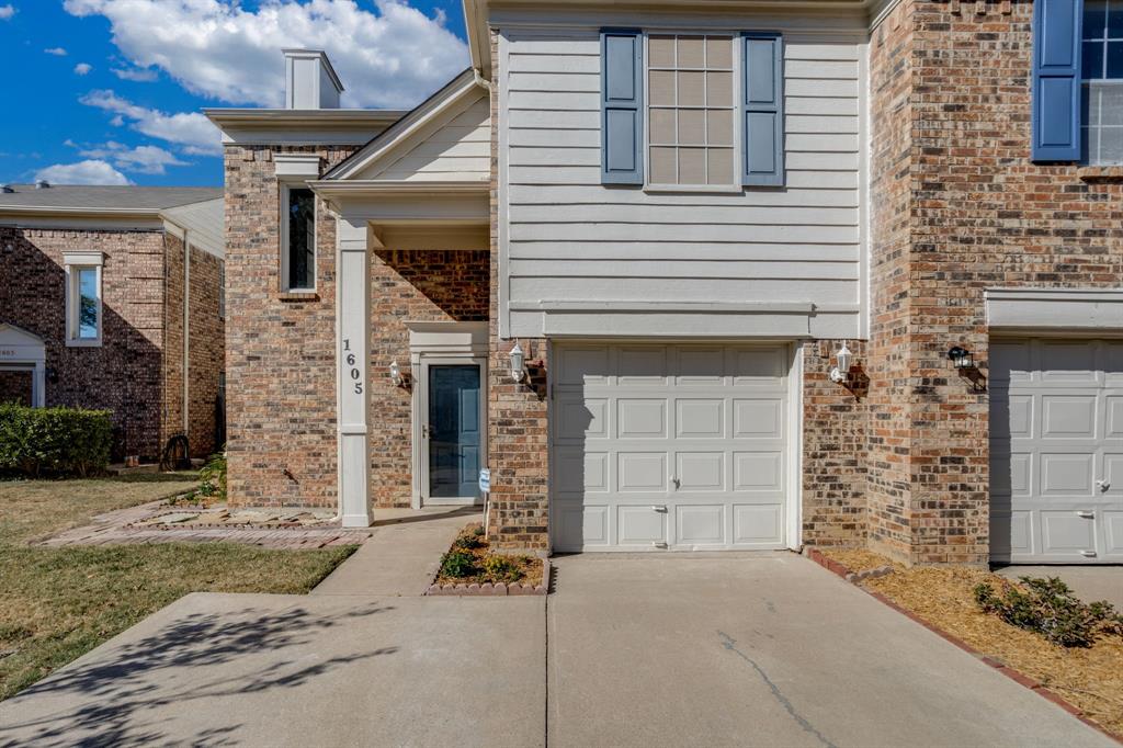 1605 Beach Lane