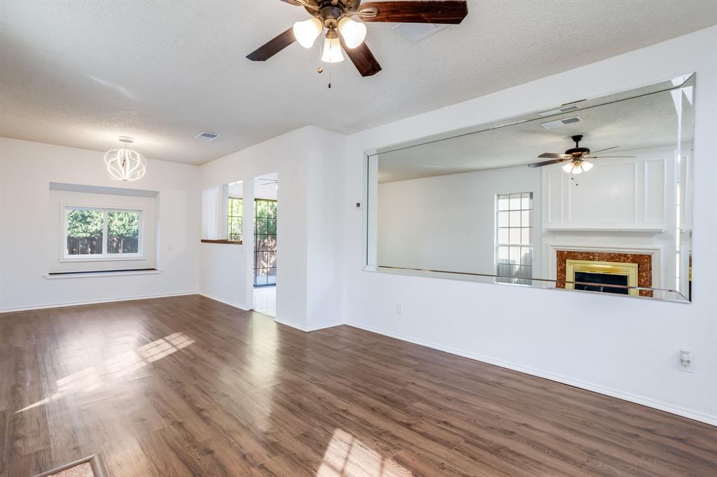1605 Beach Lane