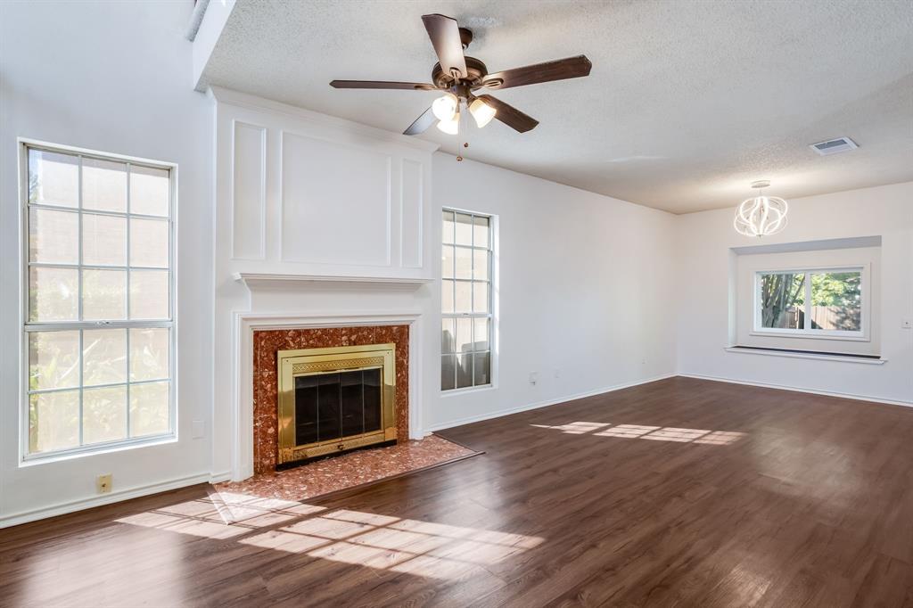 1605 Beach Lane