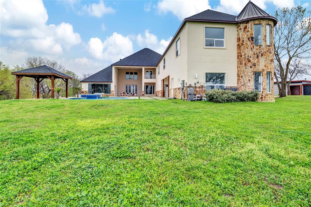 The Peninsula - Residential