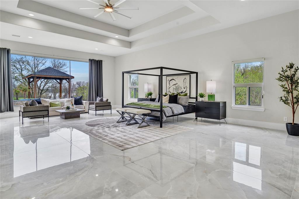 The Peninsula - Residential