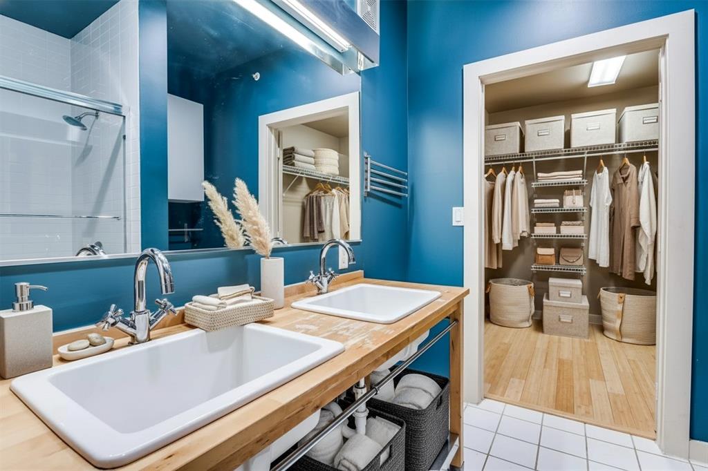 Buzz Condo - Residential