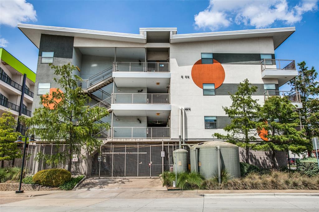 Buzz Condo - Residential