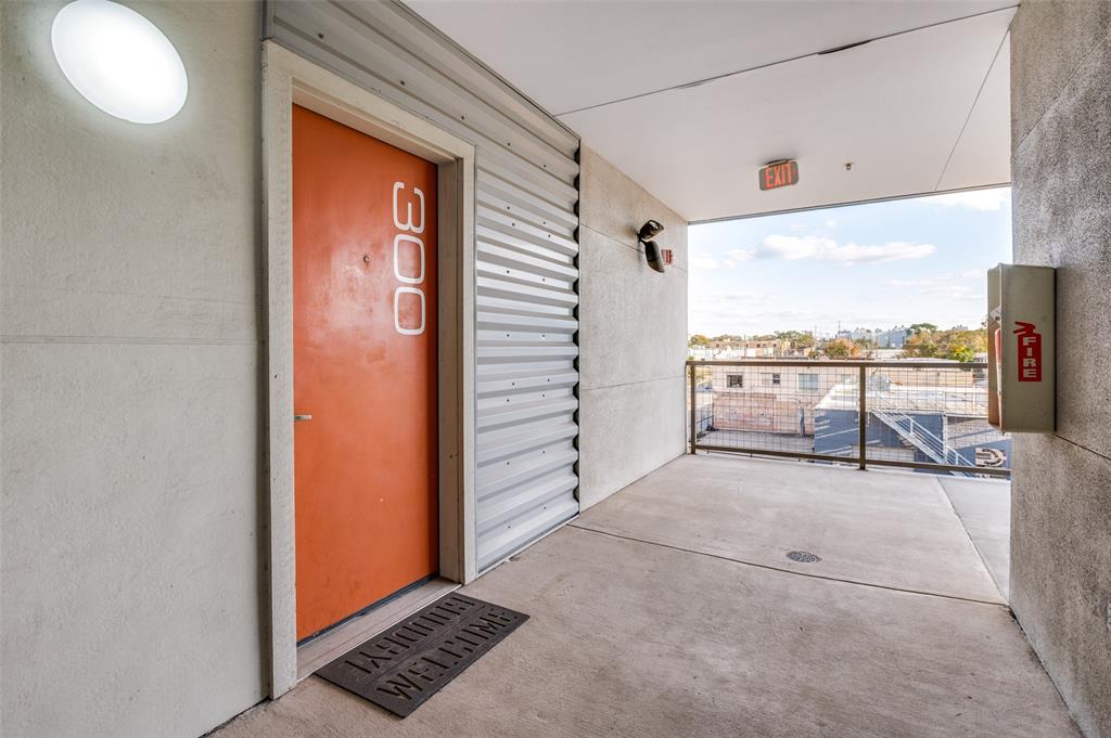 Buzz Condo - Residential