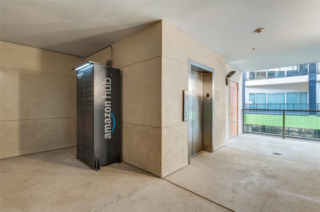 Buzz Condo - Residential