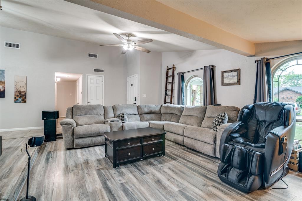 3709 Dumas Trail