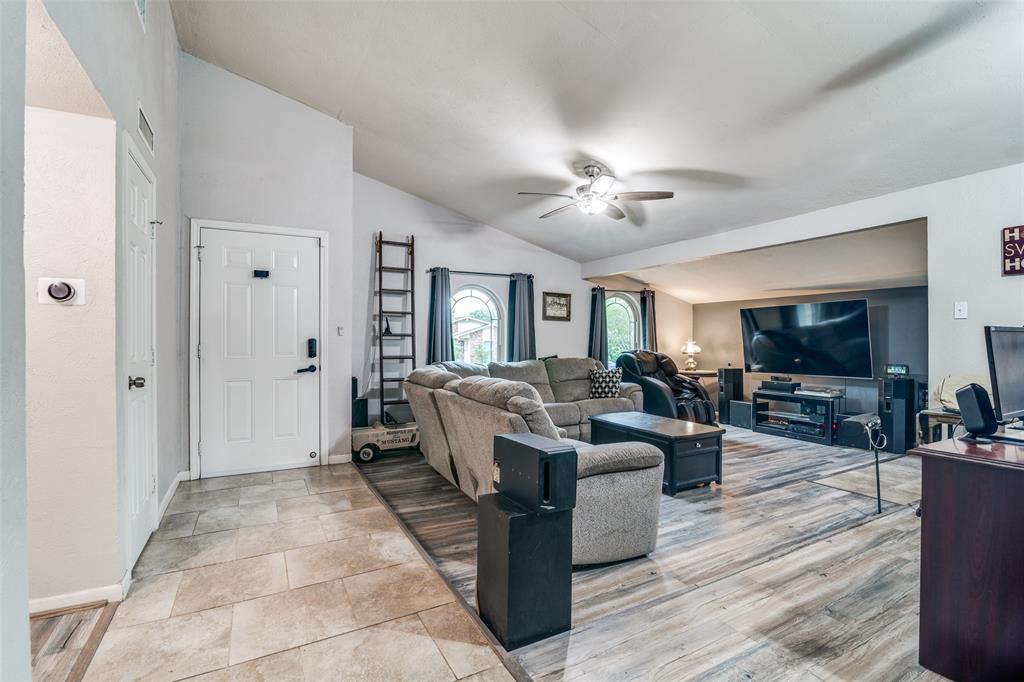 3709 Dumas Trail