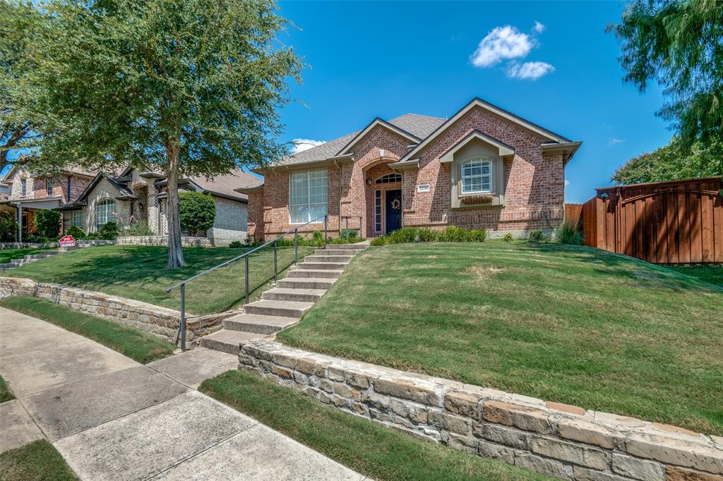 2250 Garden Crest Drive