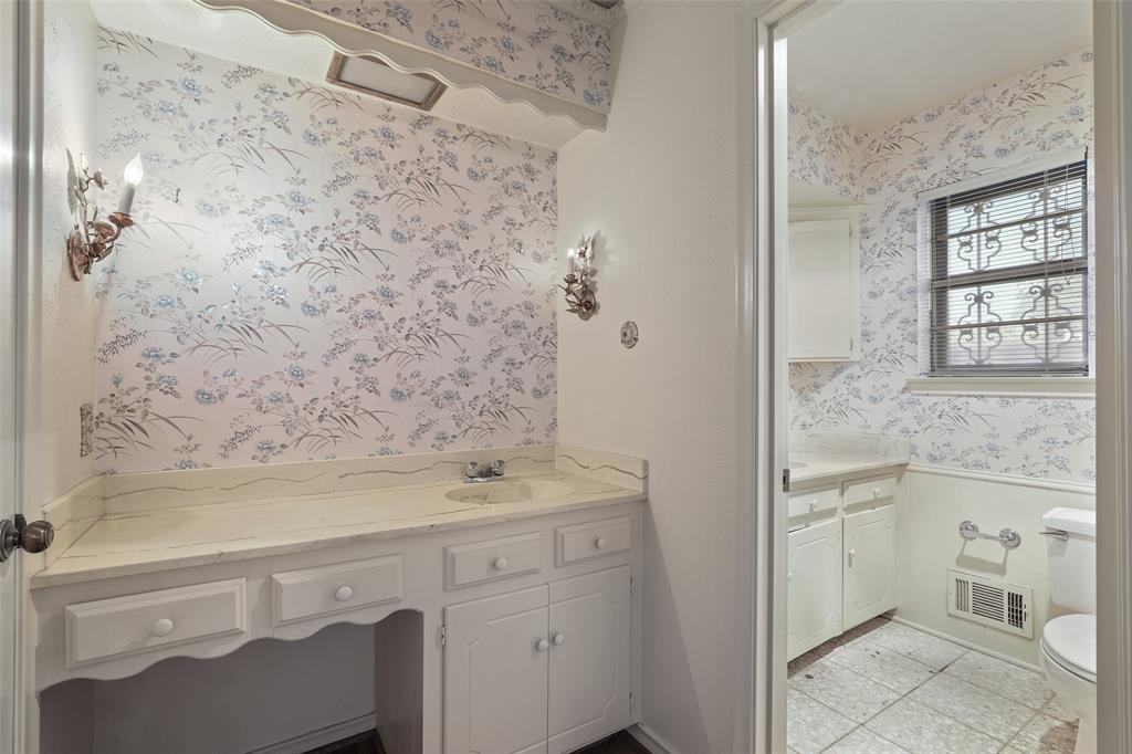 Lovers Lane East - Residential