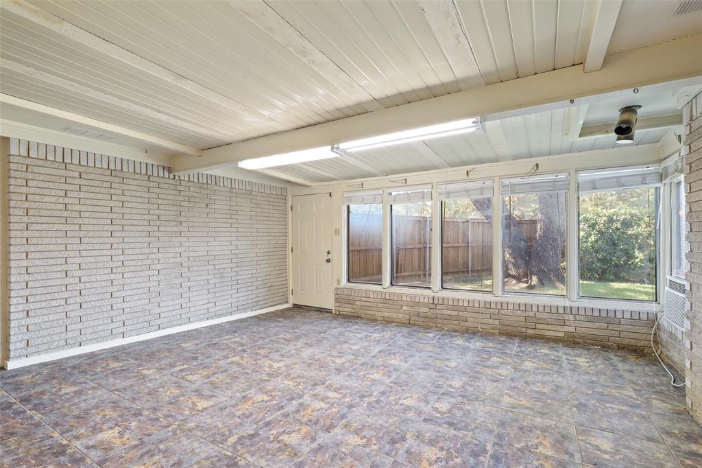 Lovers Lane East - Residential